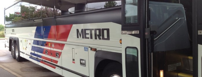 METRO Fuqua Park & Ride is one of Locais curtidos por David.