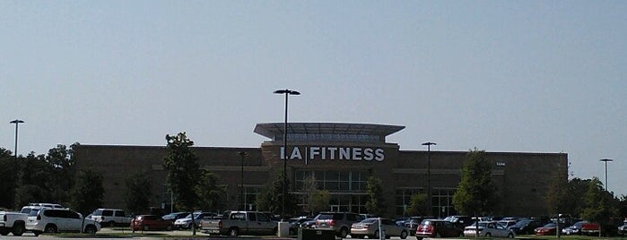 LA Fitness is one of Lea'nın Beğendiği Mekanlar.
