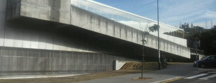 Edificio de Servizos Centrais de Investigación (UdC) is one of Coruña desde la ETSAC.