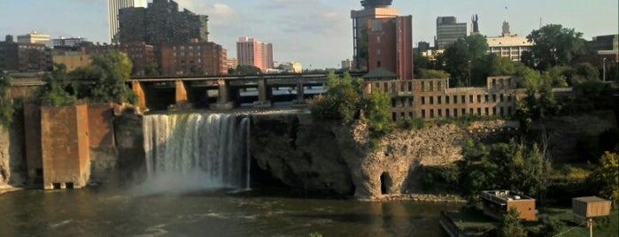 High Falls Observation Deck is one of Genesee Riverway & Greenway Trails.