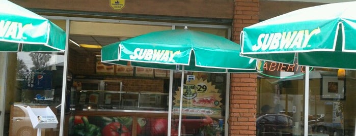 Subway is one of Lugares guardados de Laura.