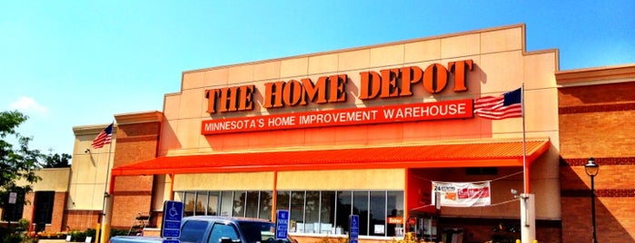 The Home Depot is one of Locais curtidos por Doug.