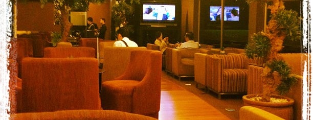 Citibank Lounge is one of Posti che sono piaciuti a Hendra.