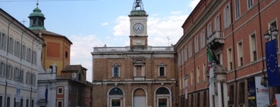 Piazza del Popolo is one of Lugares favoritos de Dima.