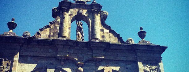 Los Arcos de Zapopan is one of Esculturas & Monumentos @ GDL.