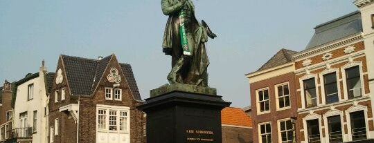 Scheffersplein is one of Dordrecht.