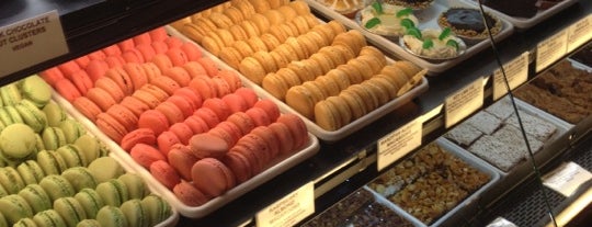 Delightful Pastries is one of Chicago Macaron.