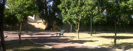 Parque Verde Valle is one of Posti che sono piaciuti a Edgar.