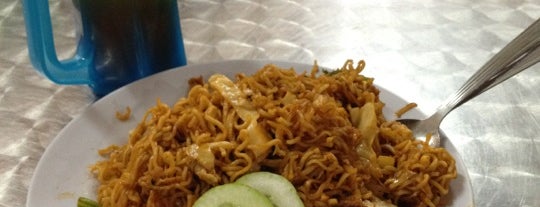 Devi's Corner is one of MALAYSIAN EATS.