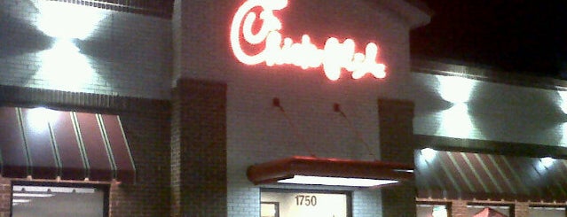 Chick-fil-A is one of Marlaさんのお気に入りスポット.