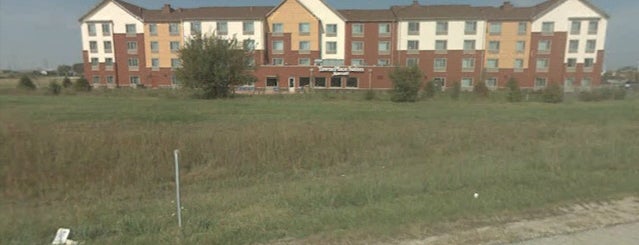 TownePlace Suites Des Moines Urbandale is one of Dead Rock Star Tour.