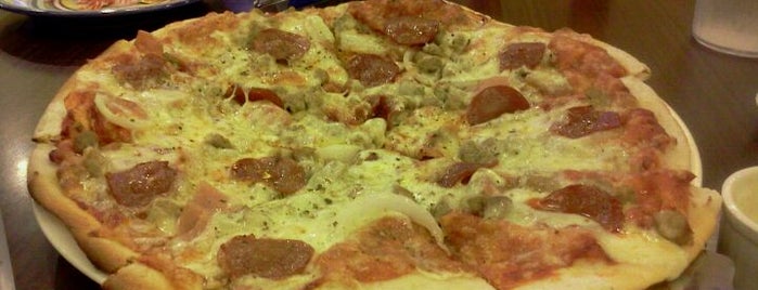 Handuraw Pizza is one of Pizza Hit List.