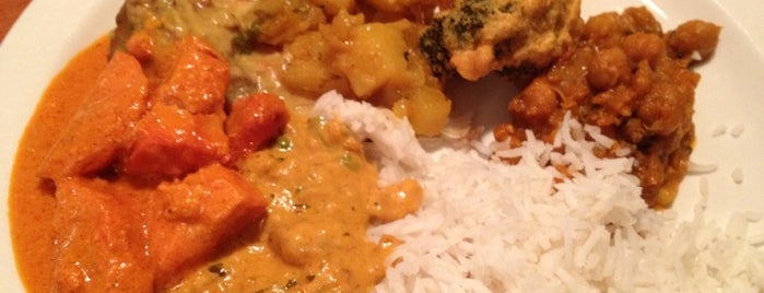 Cinnamon's Indian Cuisine is one of Louieさんの保存済みスポット.