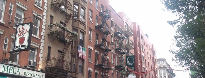 Little Italy is one of New York City Tourists' Hits.