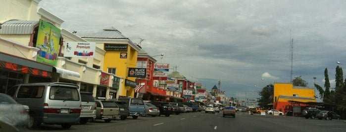 Bang Pakong Service Area (Outbound) is one of Tempat yang Disukai phongthon.