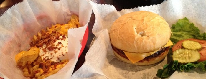 Bub's Burgers & Ice Cream is one of Lugares favoritos de Jared.