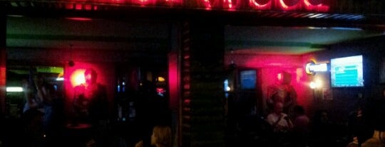 Sherwood Pub is one of İzmir Eğlence.