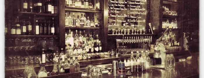 The Queen Vic Pub & Kitchen is one of Aptraveler : понравившиеся места.