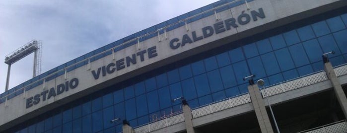 Estadio Vicente Calderón is one of Stade de football.