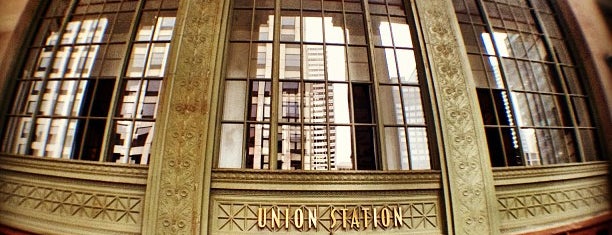 Chicago Union Station is one of Metra Heritage Corridor.