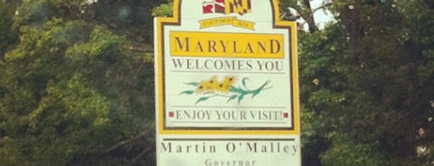 Maryland / Virginia State Line is one of Lizzie : понравившиеся места.