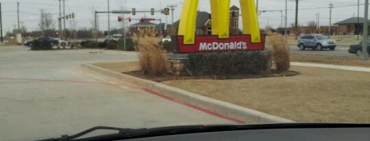 McDonald's is one of สถานที่ที่ Tyson ถูกใจ.