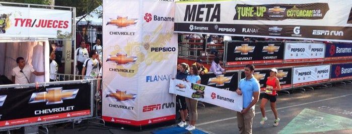 Carrera #TuneUpCoyoacán 2012 presentada por @ChevroletMexico is one of Eventos Chevrolet México.