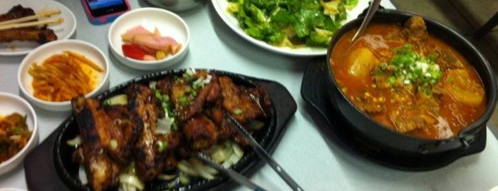 Ham Ji Park is one of The 15 Best Places for Barbecue in Los Angeles.