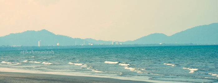 Pantai Sepat is one of Pekan, Kuantan.