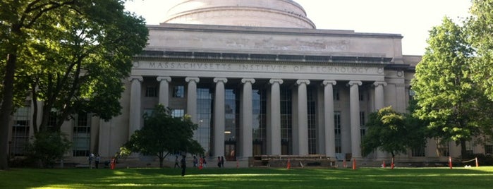 MIT Killian Court is one of The Most Beautiful & Iconic American College Quads.