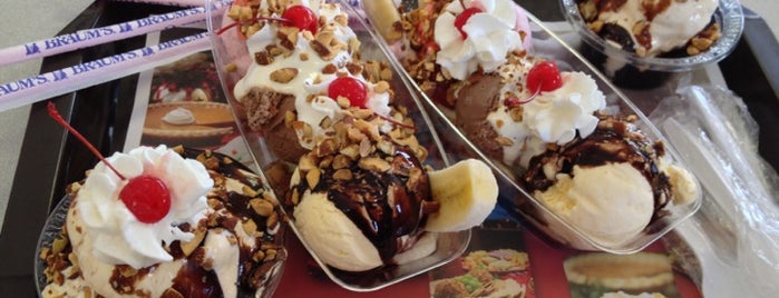 Braum's is one of The 7 Best Places for Banana Split in Fort Worth.