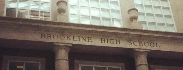 Brookline High School is one of สถานที่ที่ Federico ถูกใจ.