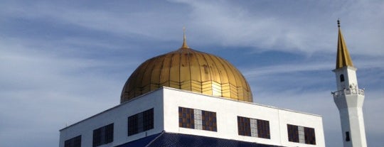 Masjid Daerah Setiu is one of Baitullah : Masjid & Surau.