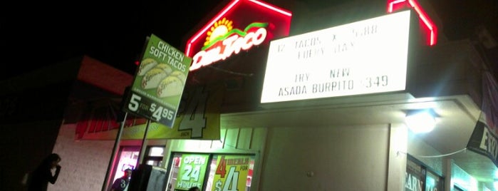 Del Taco is one of Orte, die Ted gefallen.