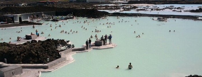 Bláa lónið (Blue Lagoon) is one of Iceland.