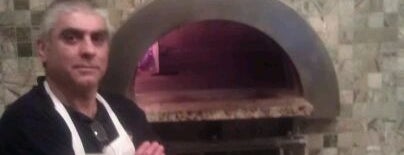 Element Wood Fire Pizza is one of Tempat yang Disukai Jessica.
