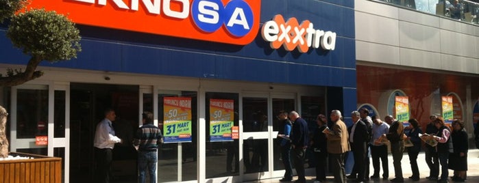 Teknosa Extra is one of İzmir'deki teknoloji mağazaları.