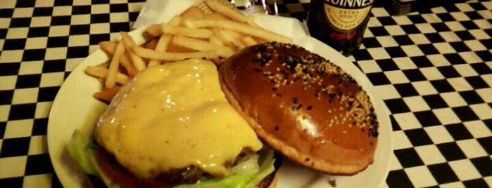 PUB Jr, KUKKIE'S 9 is one of Best Burgers In Osaka.