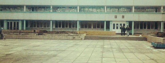 Школа №35 is one of Школы, гимназии и лицеи.