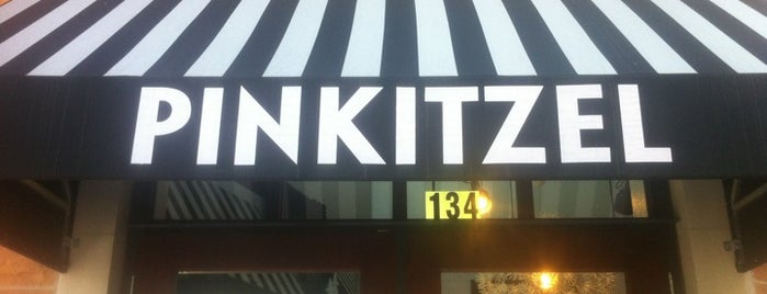 Pinkitzel is one of Best restaurant.