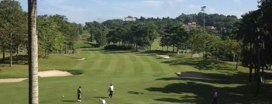 Monterez Golf & Country Club is one of Lieux qui ont plu à ꌅꁲꉣꂑꌚꁴꁲ꒒.