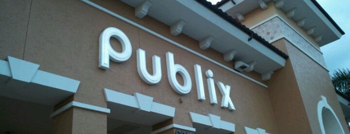 Publix is one of Lugares favoritos de William E..