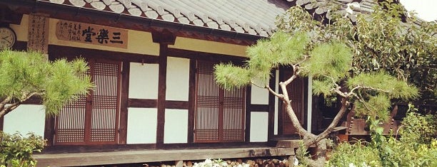 곡전재 is one of 전라남도의 게스트하우스/Guesthouses in South Jeolla Area.