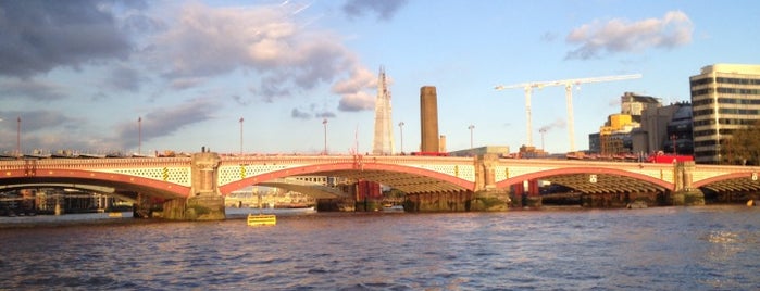 Blackfriars Bridge is one of Places mentioned in Pet Shop Boys lyrics.