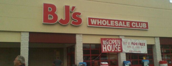 BJ's Wholesale Club is one of Shopping Spots.