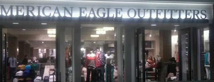 American Eagle Store is one of Tempat yang Disukai Patrick.