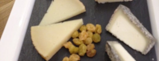Poncelet Cheese Bar is one of Madrid.