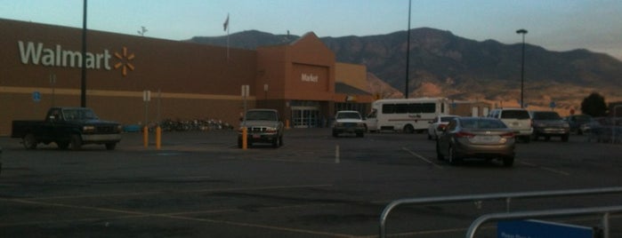 Walmart Supercenter is one of สถานที่ที่ Monica ถูกใจ.