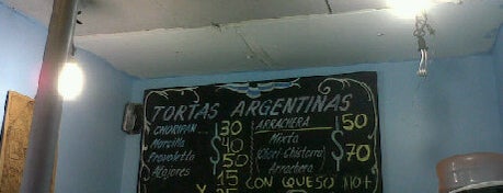 Tortas argentinas is one of desechable'nin Beğendiği Mekanlar.