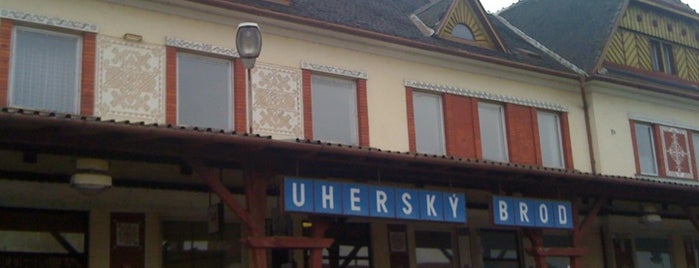 Železniční stanice Uherský Brod is one of Železniční stanice ČR (T-U).
